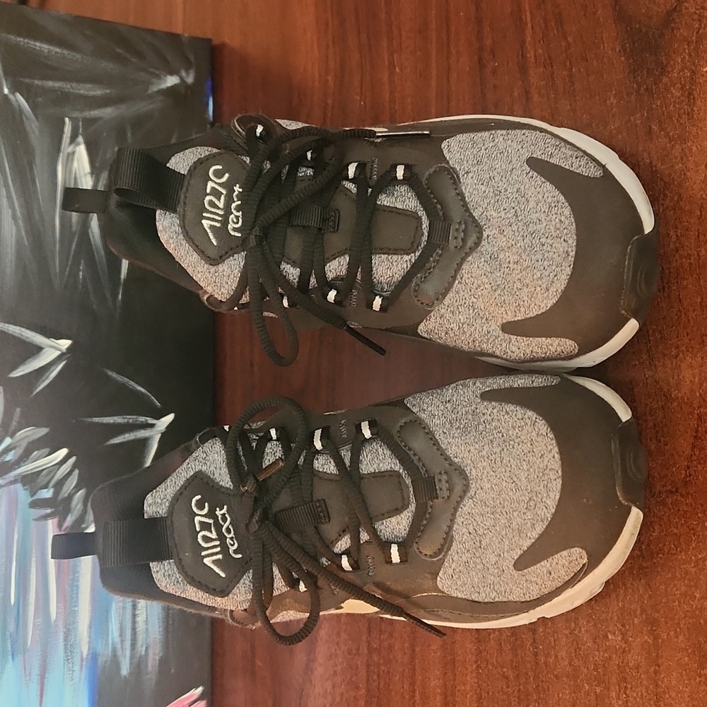 Nike Air Max 270